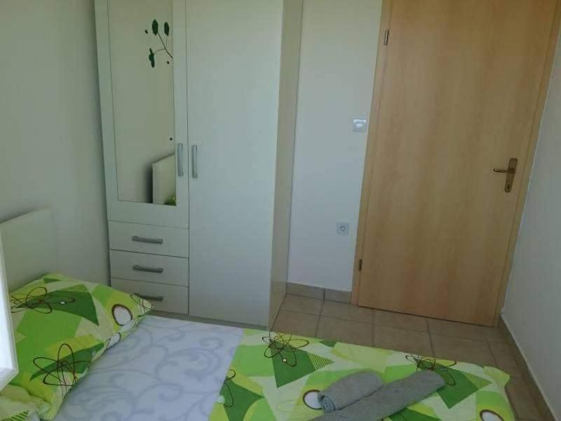 Apartmani Samanta Vir Eksteriør bilde