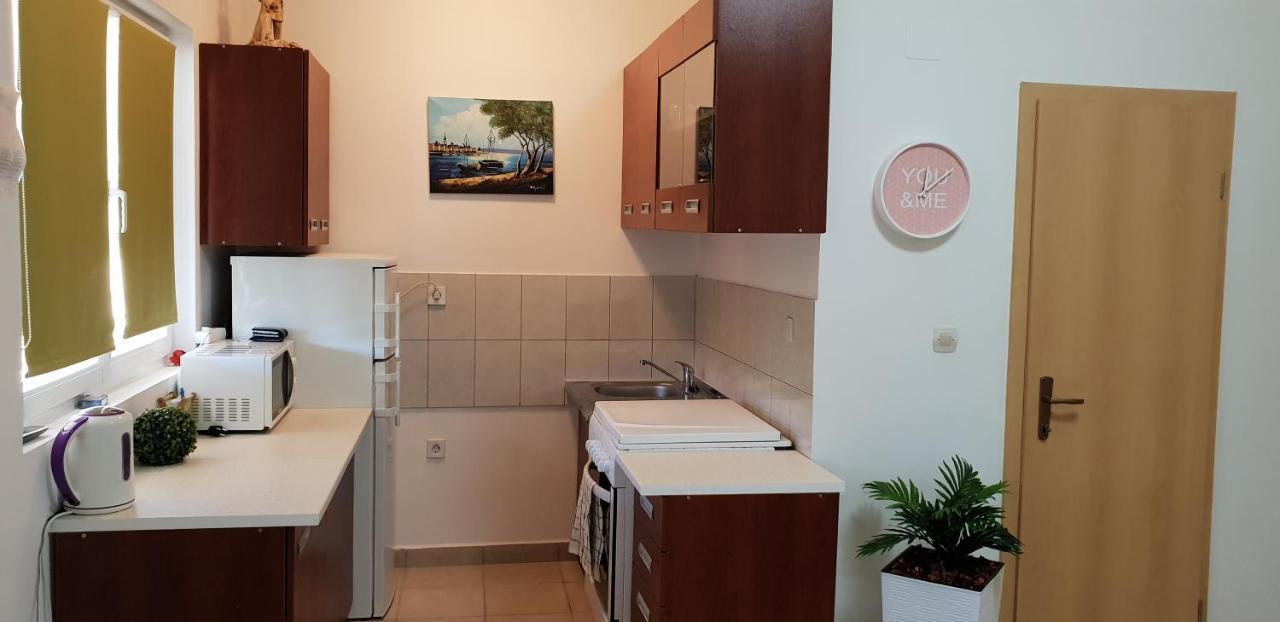Apartmani Samanta Vir Eksteriør bilde